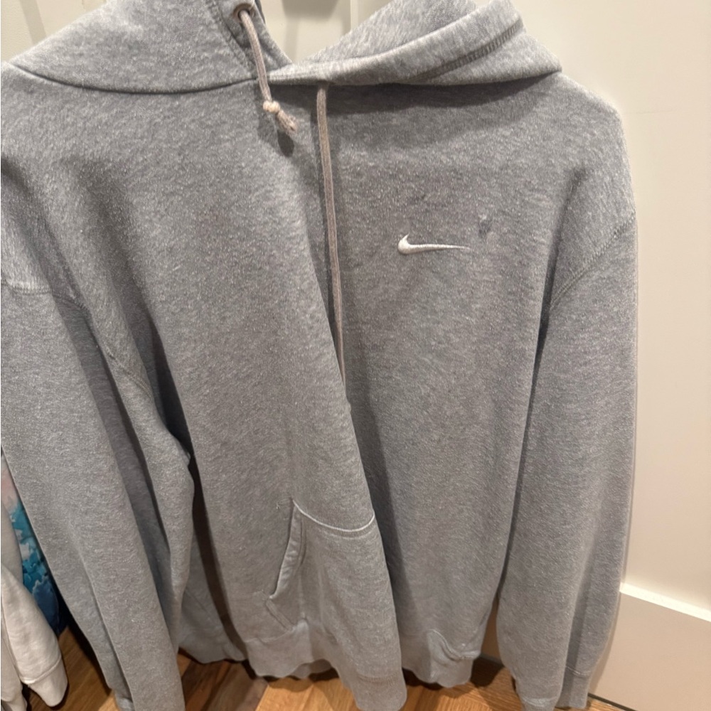 Nike Men's Light Gray Hoodie